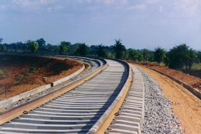  Empresas defendem projeto da Ferrogrão e saída para o 'arco norte'