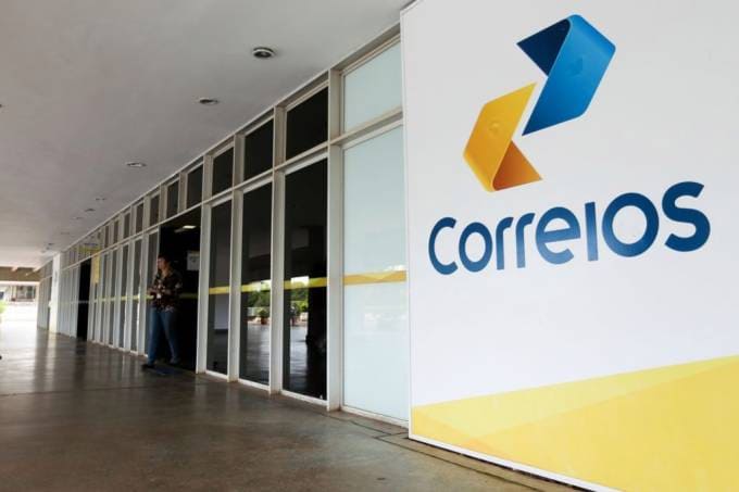  Como a privatização dos Correios afeta a logística no Brasil?