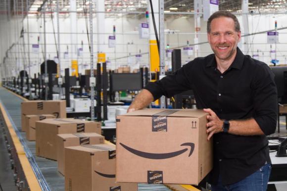  Amazon Brasil tem planos de novos centros de distribuição, diz presidente