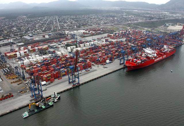  Após uma década, break-bulk de açúcar parte do Porto de Santos
