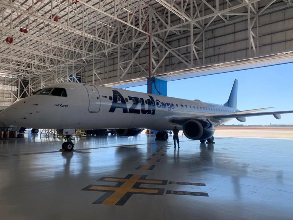  Azul Cargo Express certificada a operar primeiro jato Embraer cargueiro