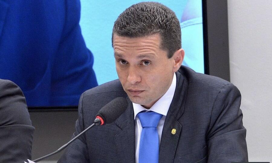  "BR do Mar dá boas-vindas às grandes empresas estrangeiras e um adeus à concorrência nacional"
