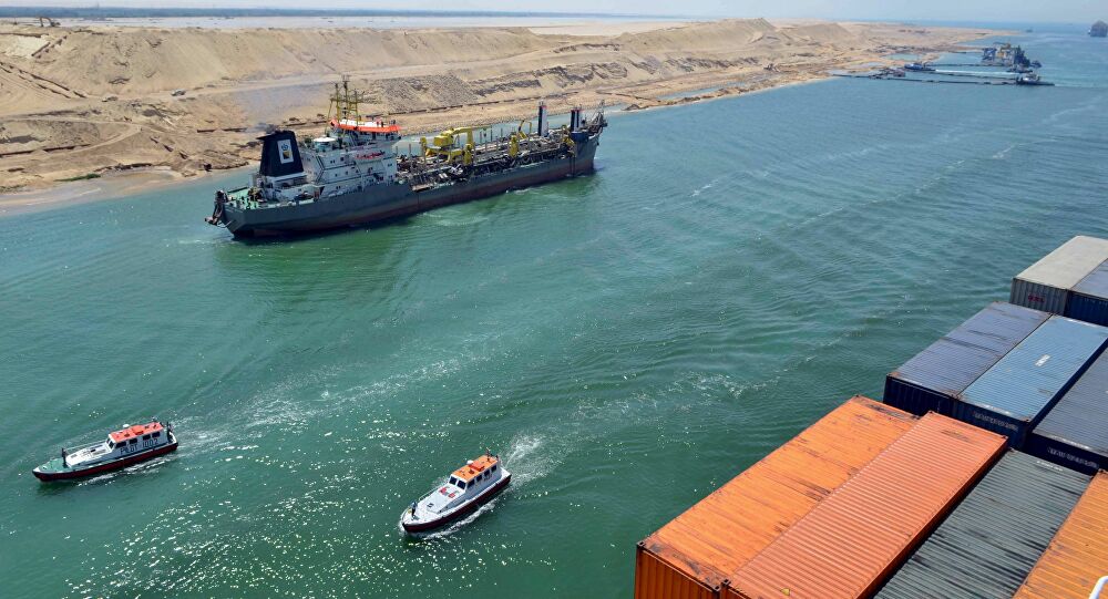  Canal de Suez buscará compensação de mais de US$ 1 bilhão por perdas Canal de Suez buscará compensação de mais de US$ 1 bilhão por perdas