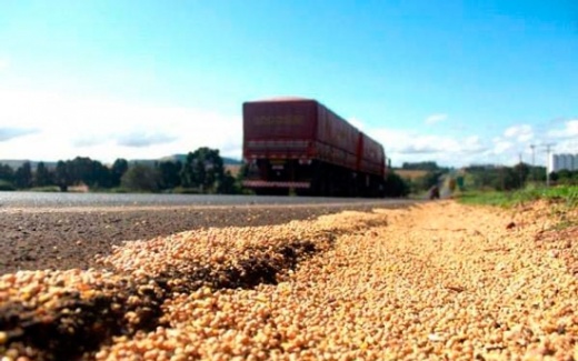  Cresce transporte de cargas agrícolas