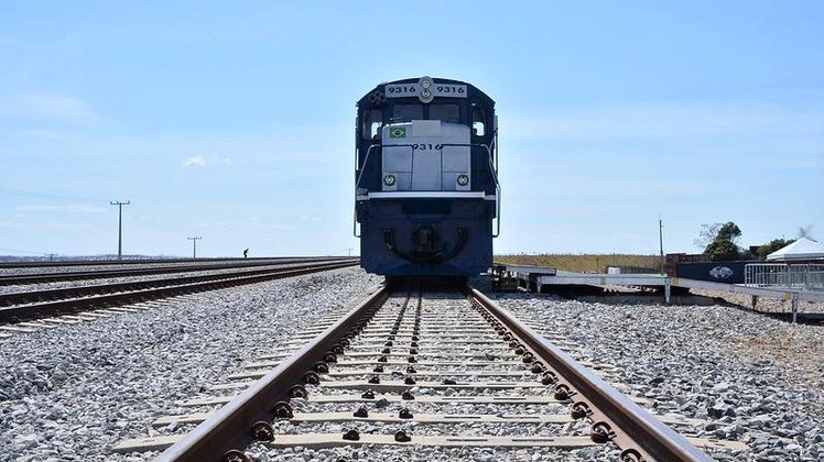  MInfra e BID firmam parceria para o desenvolvimento de projetos ferroviários