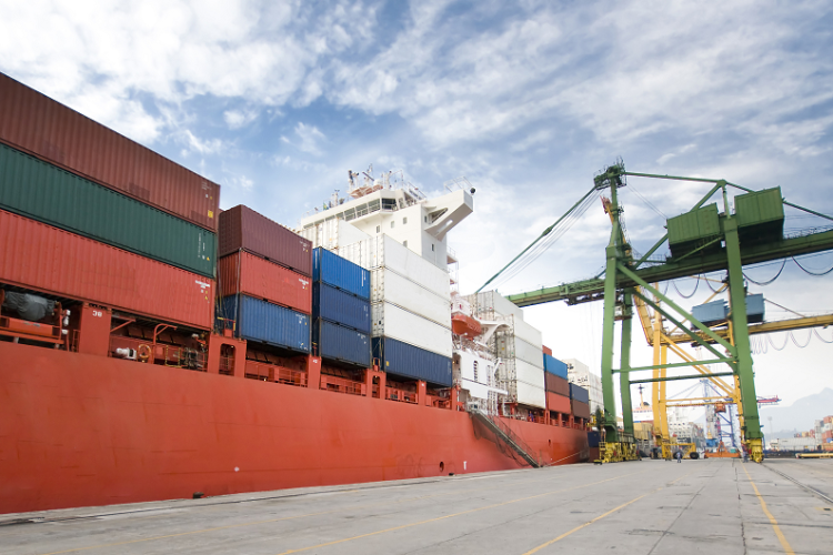  Movimentação de cargas nos portos cresce 3,9% de janeiro a julho, mostra Painel CNT do Transporte