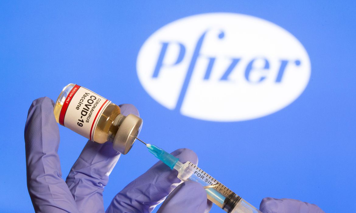  Pfizer quer armazenar vacinas em freezer comum e fará testes com grávidas Pfizer quer armazenar vacinas em freezer comum e fará testes com grávidas