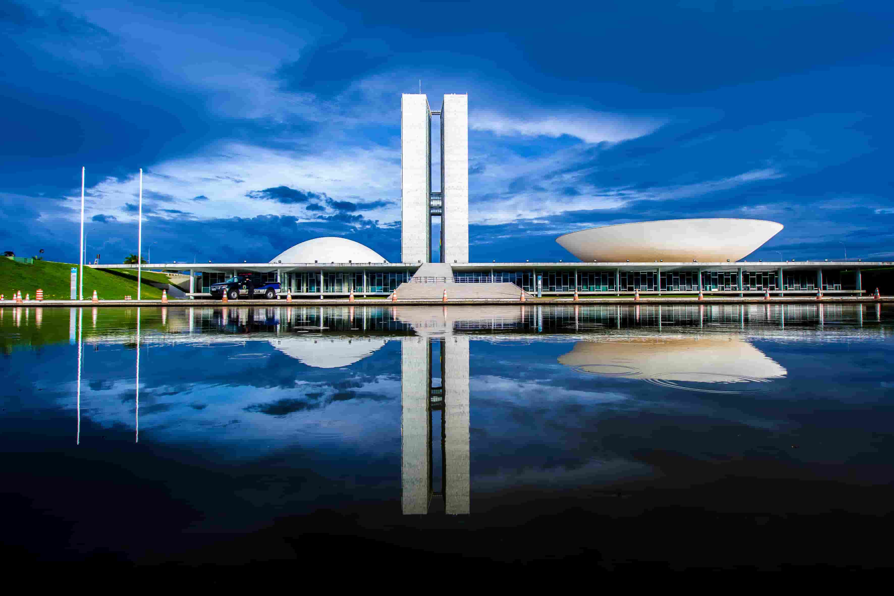  Planalto acerta com líderes do Congresso teste de volta da CPMF para bancar desoneração da folha