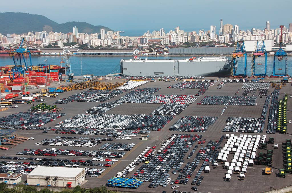  Santos Brasil adquire carregadores para carros elétricos no TEV