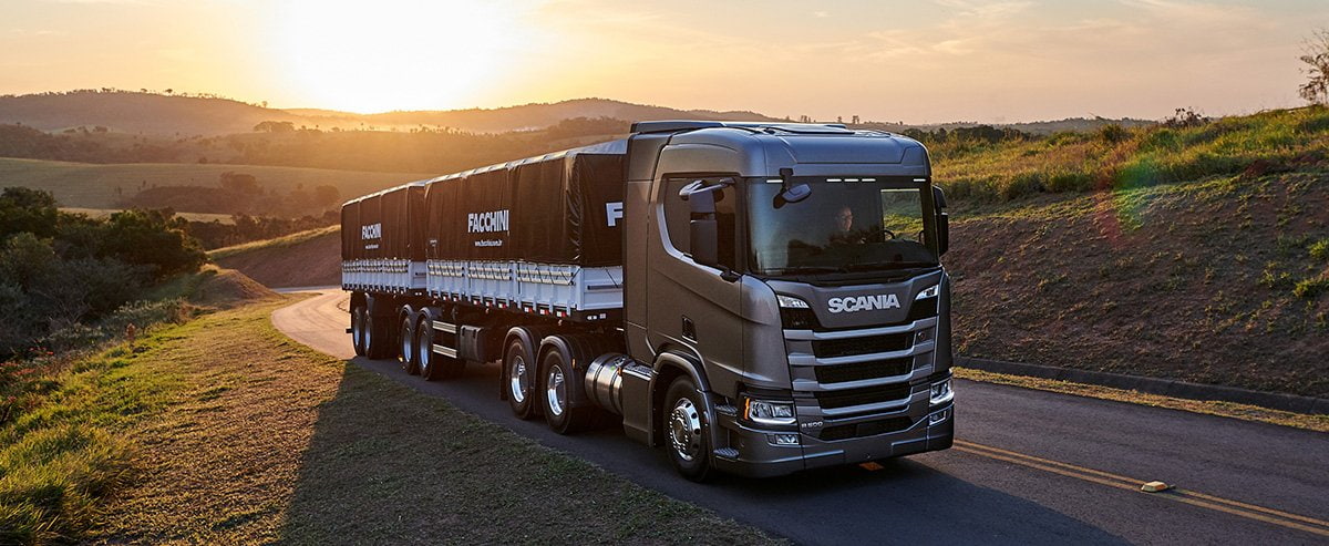  Scania confirma investimento e faz hora extra
