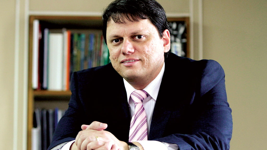  “Vamos ter uma logística à altura da grandeza do nosso país”, afirma Tarcísio de Freitas