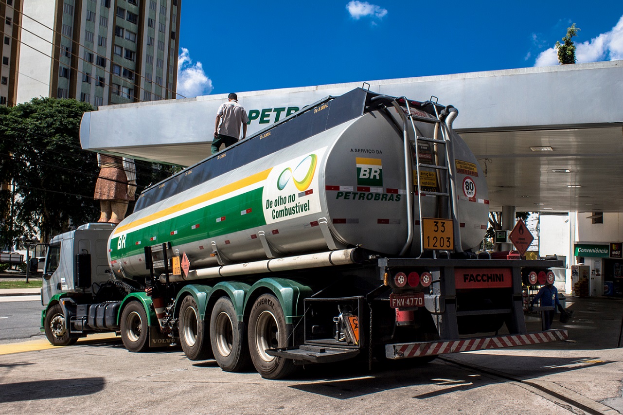  Alta dos combustíveis: governo pensa em importar e reclassificar biodiesel para tentar conter preços