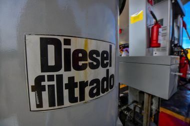 Petrobras reduz preço do litro de diesel em 3,5%, de R$ 5,61 para R$ 5,41