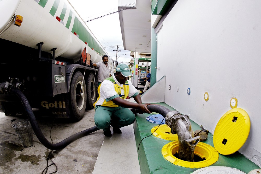  Redução do diesel segue mercado internacional, diz Abicom