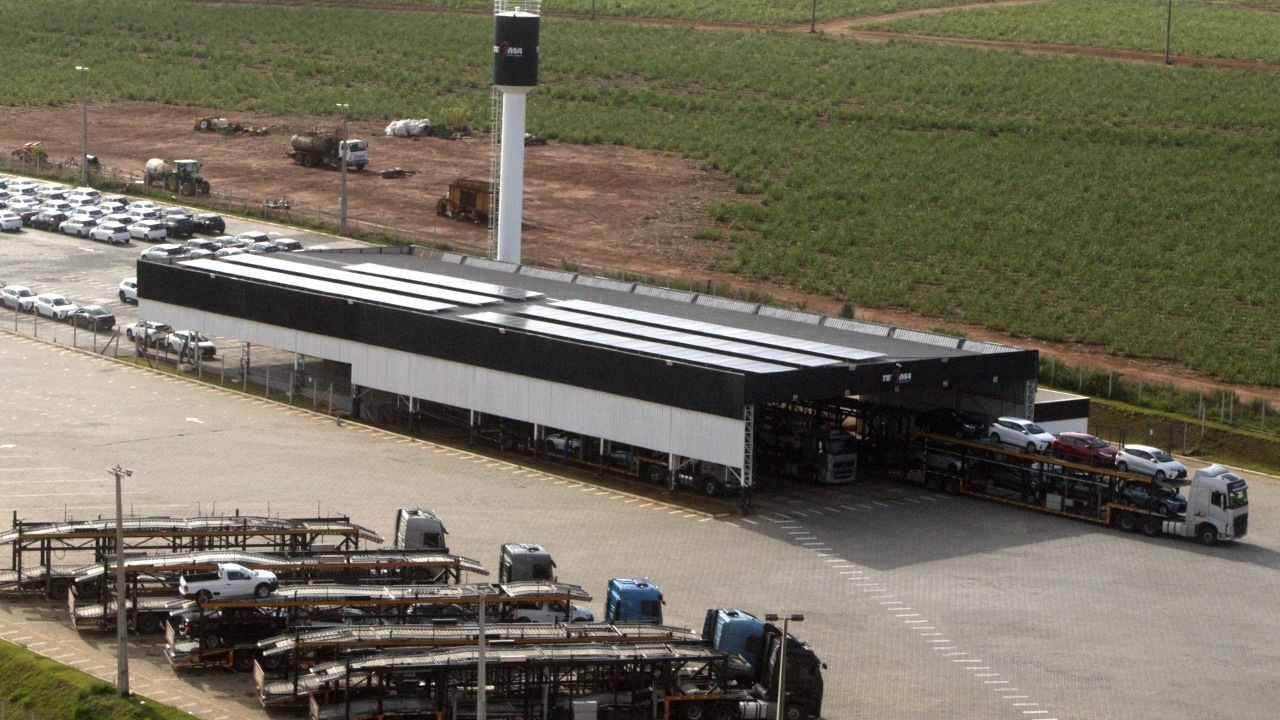  Tegma instala usina de energia solar em sua unidade de Sorocaba