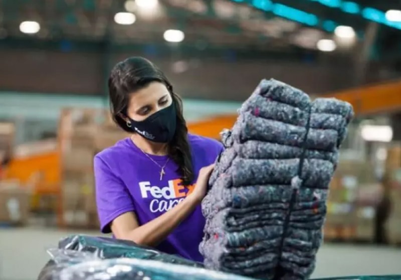  FedEx realiza a 8ª edição do Programa de Reciclagem de Uniformes