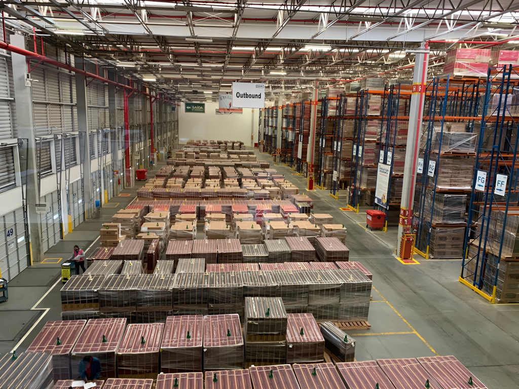  Com investimento superior a R$ 3 milhões, Penske Logistics inaugura armazém multiclientes no Brasil