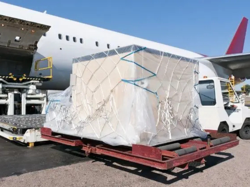  Demanda global por transporte aéreo de carga cresce 2,2% em maio, segundo IATA