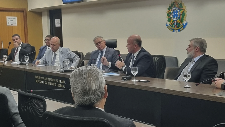 Brasil explora metade das vias navegáveis com potenciais de transporte de cargas e passageiros