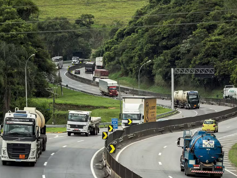  Setor de transportes renova recorde em julho e crescimento reflete dinamismo da economia, diz IBGE