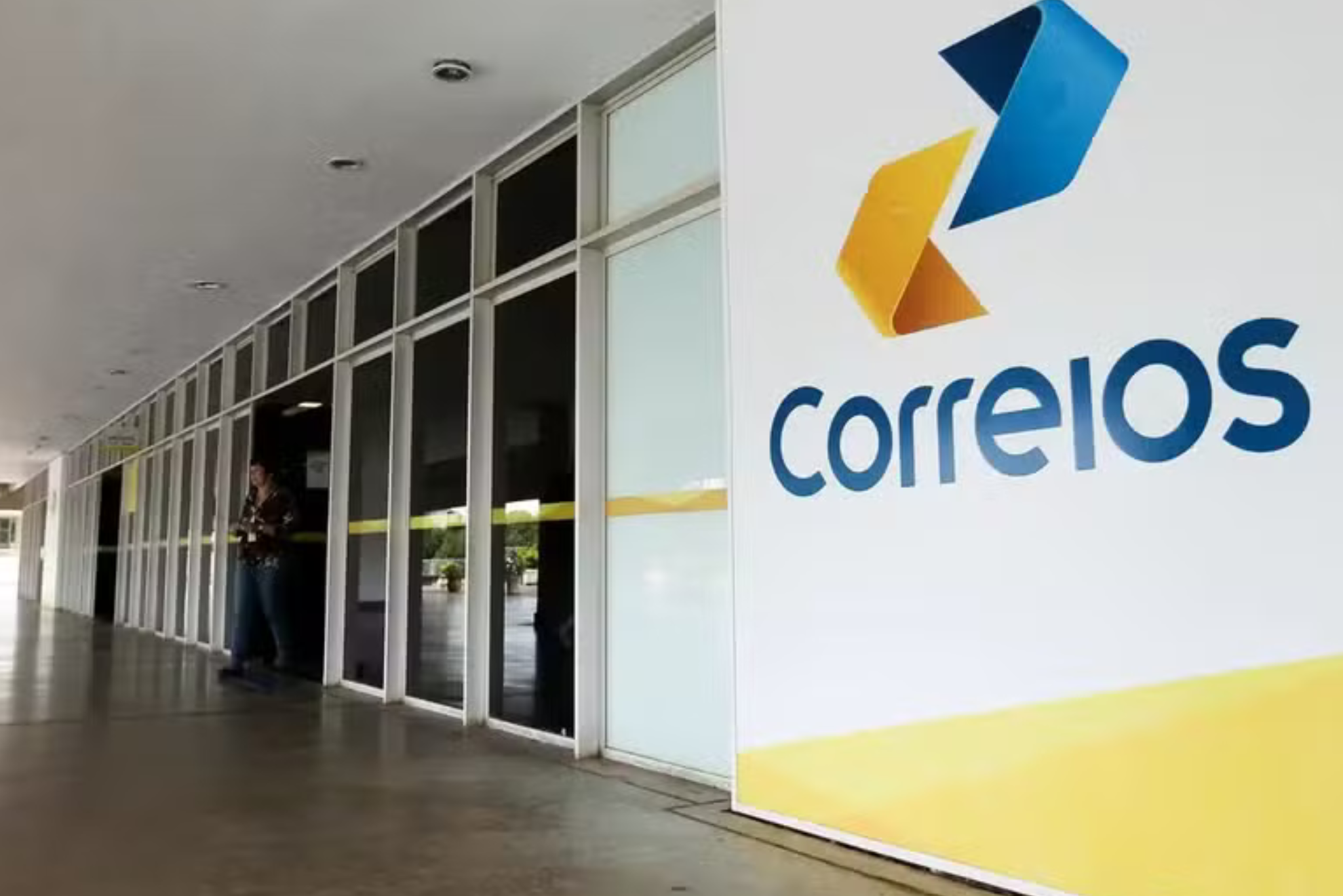  Com risco de greve nos Correios, empresas de logísticas reforçam equipes para Black Friday e Natal