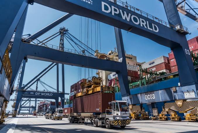  Pesquisa da DP World: líderes do comércio otimistas para 2026, mesmo com barreiras crescentes