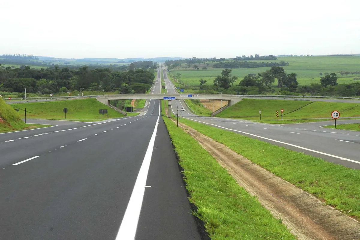  Governo federal finaliza novo modelo de concessão de rodovias com aporte público e pedágios reduzidos