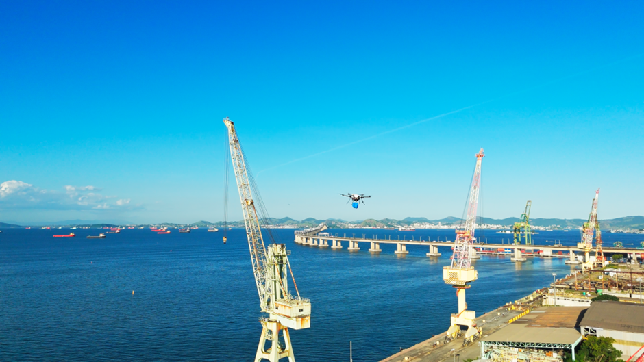  Wilson Sons revoluciona logística offshore com entrega por drones na Baía de Guanabara