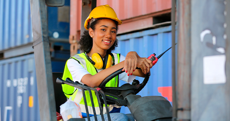  Elas na Operação: DP World abre nova turma para capacitação de mulheres no setor portuário